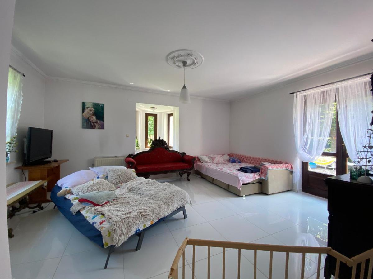Zielone Zarabie Residence Myslenice ภายนอก รูปภาพ